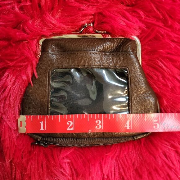 Vintage Brown Genuine Pebbled Leather Coin Pouch with Silver Toned Kiss Lock - Picture 7 of 9
